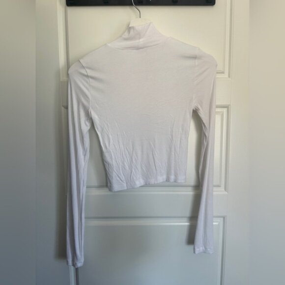 Wilfred White Ribbed Crop Turtleneck Top - Picture 2 of 4